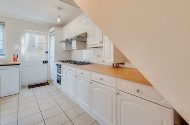 Warwick Road - Professional, Christchurch, Kent - Image 3