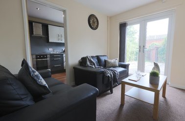 Headford Gardens, Devonshire Green, Sheffield - Image 3