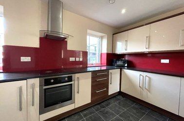 Apt 6, 116 Ecclesall Road, Sharrow, Sheffield - Image 2