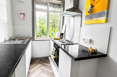 168 Austhorpe Road, Harehills, Leeds - Image 2