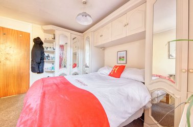 Ulcombe Gardens, Hales Place, Canterbury - Image 3