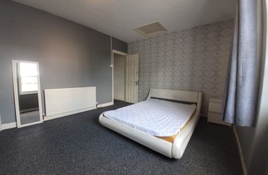 St. Peter's Place, City Centre, Canterbury - Image 3