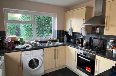 Kemsing Gardens, Hales Place, Canterbury - Image 2