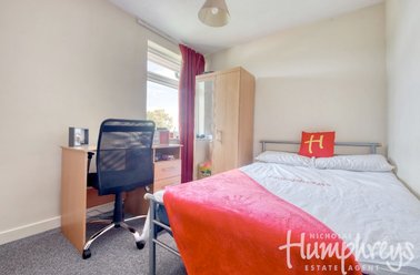 Ulcombe Gardens, Hales Place, Canterbury - Image 2