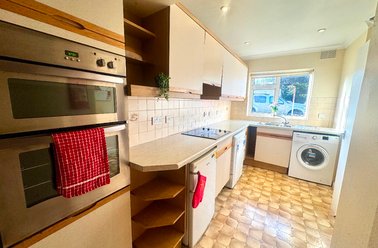 Kemsing Gardens, Hales Place, Canterbury - Image 3