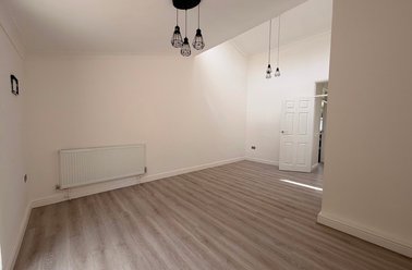 Ulcombe Gardens, Hales Place, Canterbury - Image 2