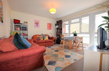 Hawe Close, Hales Place, Canterbury - Image 3