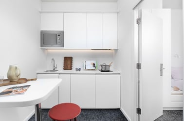 Room in a Standard Two Bedroom , Scape Bloomsbury, Woburn Place, Camden, London - Image 3