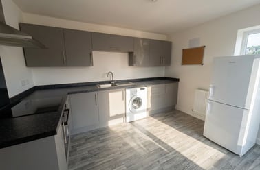 Lonsdale Road - 4 bed, Radford, Nottingham - Image 3