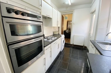 Dawlish Road - 4 bed, Selly Park, Birmingham - Image 3
