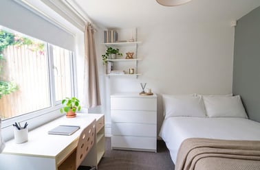 Leahurst Crescent - Bills Inc, Harborne, Birmingham - Image 3