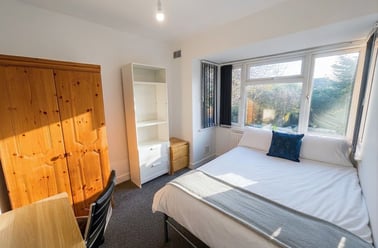 Beeston Road - 4 bed, Dunkirk, Nottingham - Image 3