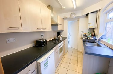 Tiverton Road - 3 bed, Selly Park, Birmingham - Image 2
