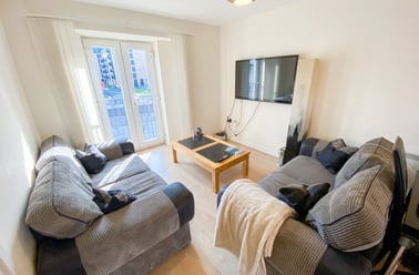 Flat 69 Baronet House - 2 bed, Edgbaston, Birmingham - Image 2