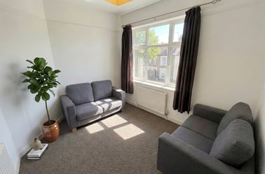 Hawton Crescent - Copy, Lenton, Nottingham - Image 3