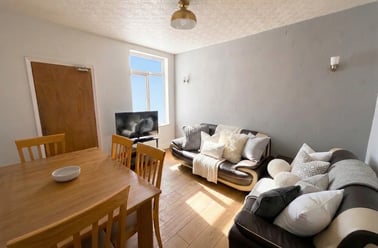 Ilkeston Road - Copy, Radford, Nottingham - Image 3