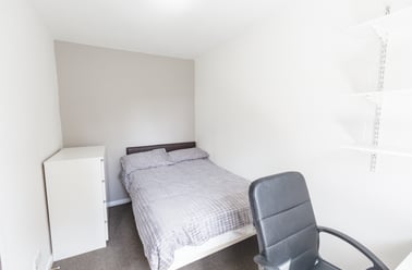 Bantock Way - 5 bed, Harborne, Birmingham - Image 3