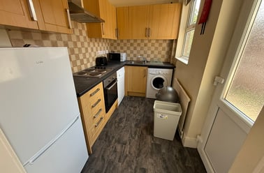 Johnson Road, Lenton, Nottingham - Image 2