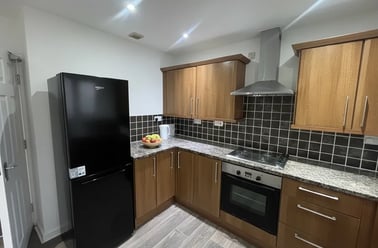 F1 BWAS 205 Alfreton Rd, Radford, NG7 3NW, Radford, Nottingham - Image 3