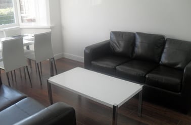 Flat 4 Weoley Court, Selly Oak, Birmingham - Image 3