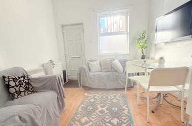 Alfreton Road, Radford, Nottingham - Image 2