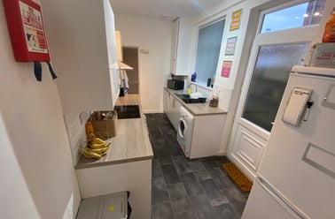 Hobson Road - 3 bed, Selly Park, Birmingham - Image 2