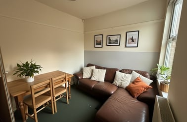 Midland Avenue - 3 bed, Lenton, Nottingham - Image 2