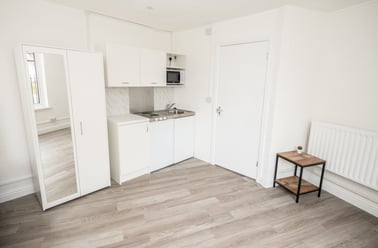 Raddlebarn Court, Selly Park, Birmingham - Image 2