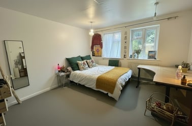 Lower Regent Street, Beeston, Nottingham - Image 3