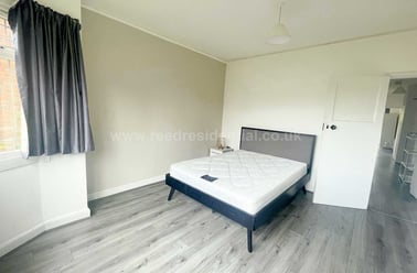 Flat 9 Weoley Court, Selly Oak, Birmingham - Image 3