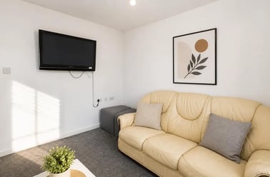 Derby Grove, Radford, Nottingham - Image 3