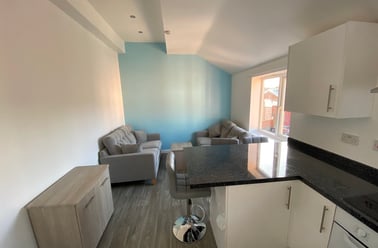 Flat 3 124a Dawlish Road, Selly Park, Birmingham - Image 2