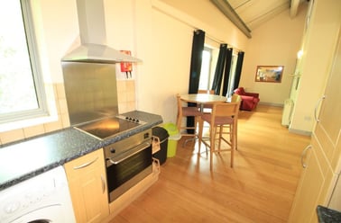 Flat 4 Foxrose Court, Hockley, Nottingham - Image 3