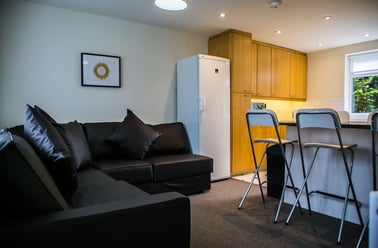 Leahurst Crescent, Harborne, Birmingham - Image 2