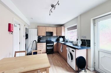 Abbey Bridge, Lenton, Nottingham - Image 3