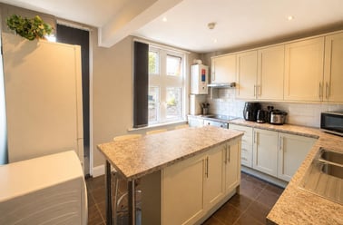Flat 2 - 1 Balfour Road, Radford, Nottingham - Image 3