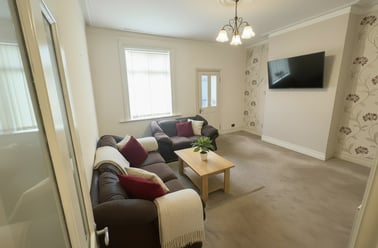 Link Road - 3 Bed, Hockley, Birmingham - Image 2