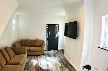 Lonsdale Road, Radford, Nottingham - Image 2