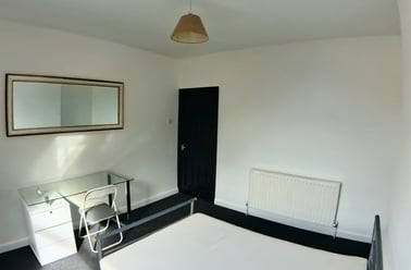 Lonsdale Road, Radford, Nottingham - Image 3