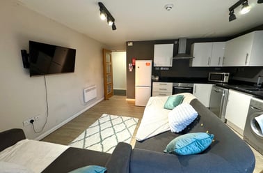 Forster Street - Room C, Radford, Nottingham - Image 2