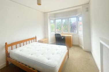 Flat 11 Weoley Court, Selly Oak, Birmingham - Image 2