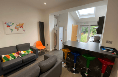 Claude Street - 4 Beds Bills Ex, Dunkirk, Nottingham - Image 2