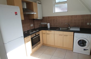Flat C, 243 Derby Road, Lenton, Nottingham - Image 3