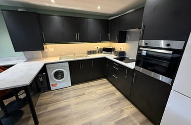 Chapel Court, Lenton, Nottingham - Image 3