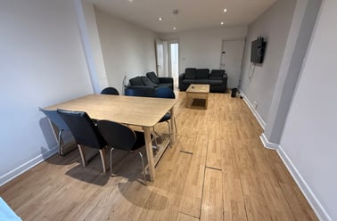 Frederick Grove, Lenton, Nottingham - Image 2