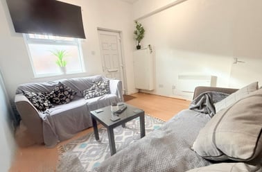 Alfreton Road, Radford, Nottingham - Image 2