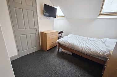 Dawlish Road, Selly Park, Birmingham - Image 2