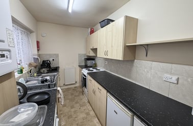 Midland Avenue, Lenton, Nottingham - Image 3