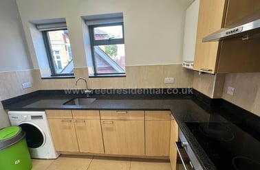 Flat 1 F Arthur Avenue, Lenton, Nottingham - Image 3