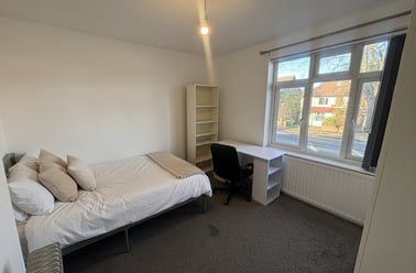 Beeston Road, Dunkirk, Nottingham - Image 2